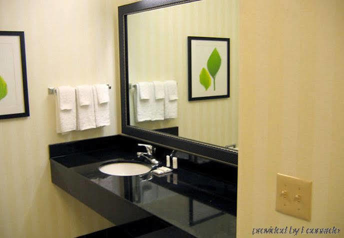Fairfield Inn And Suites By Marriott Tampa North Temple Terrace Kültér fotó