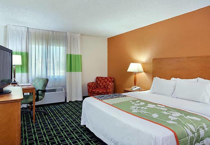 Fairfield Inn And Suites By Marriott Tampa North Temple Terrace Kültér fotó